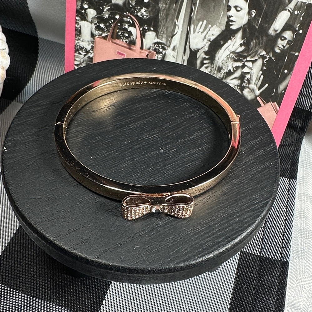 Kate Spade bangle bracelet rose gold bow hinged